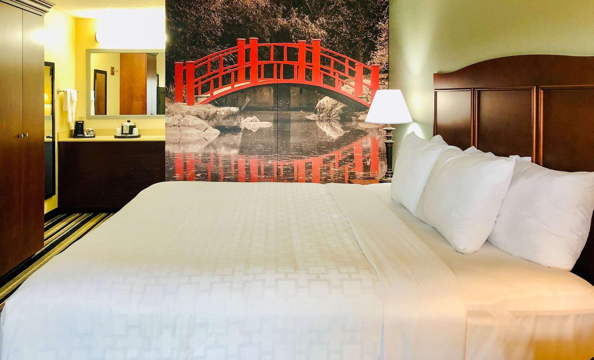Clarion Pointe Huntsville Research Park Екстер'єр фото