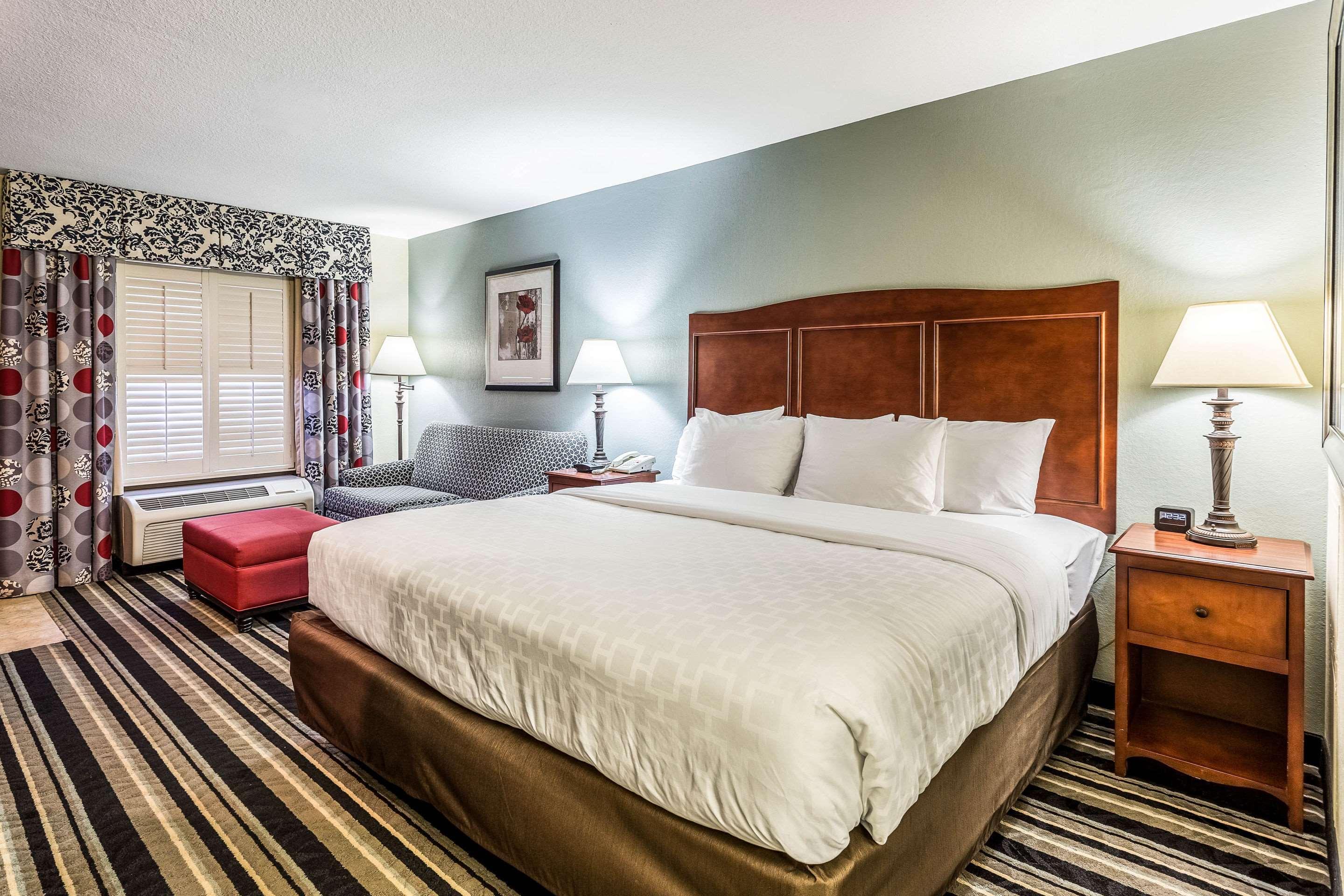 Clarion Pointe Huntsville Research Park Екстер'єр фото