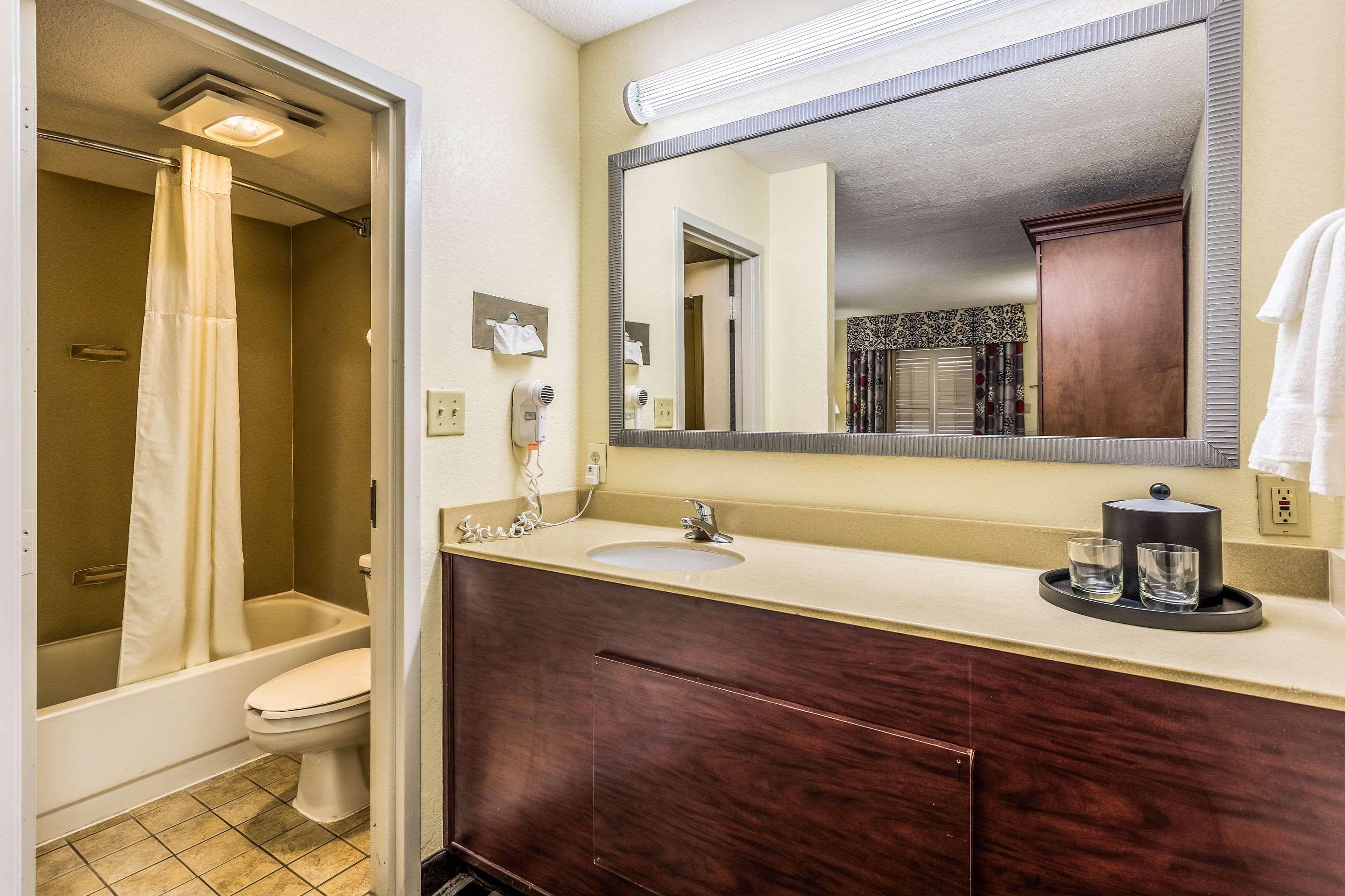 Clarion Pointe Huntsville Research Park Екстер'єр фото