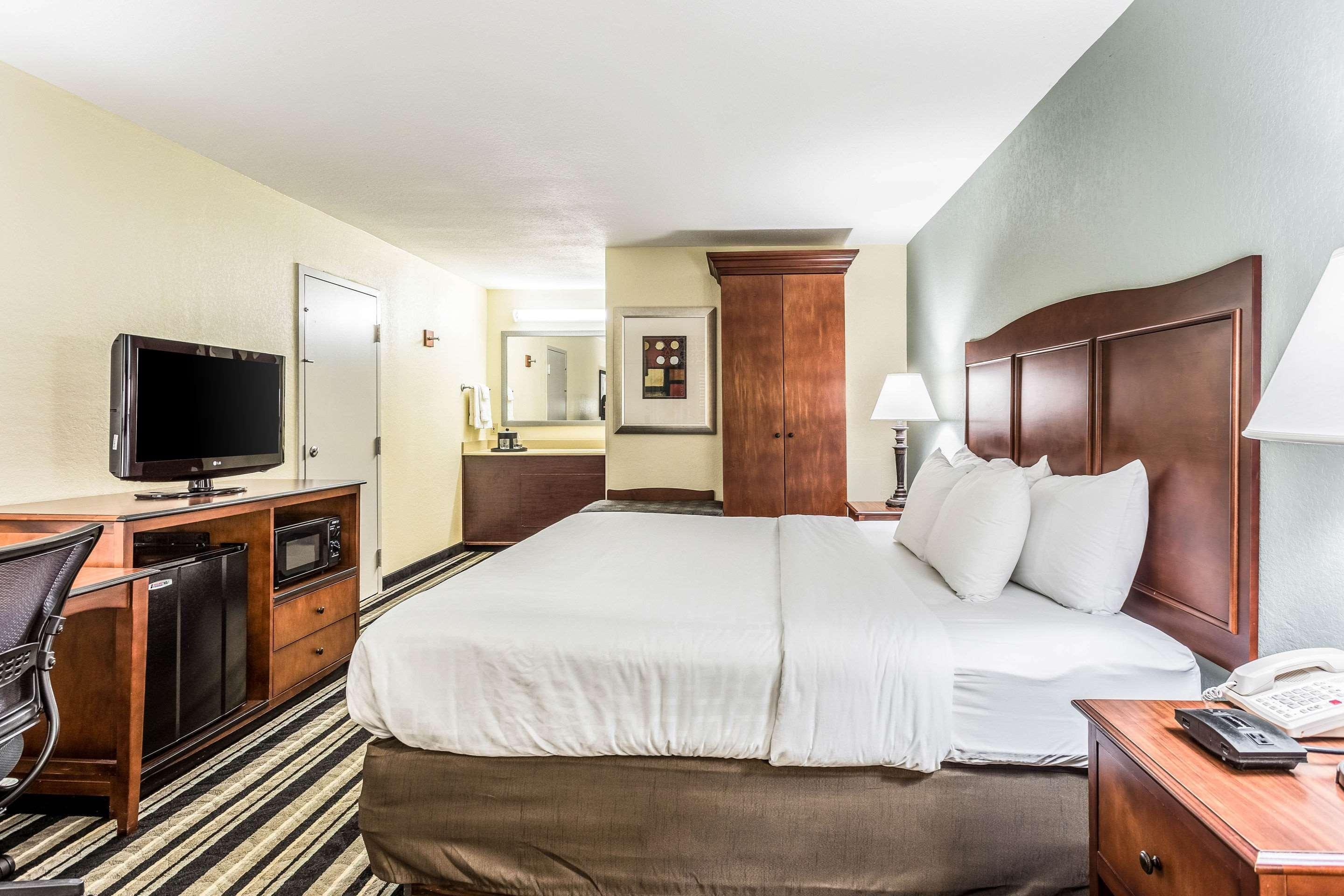 Clarion Pointe Huntsville Research Park Екстер'єр фото