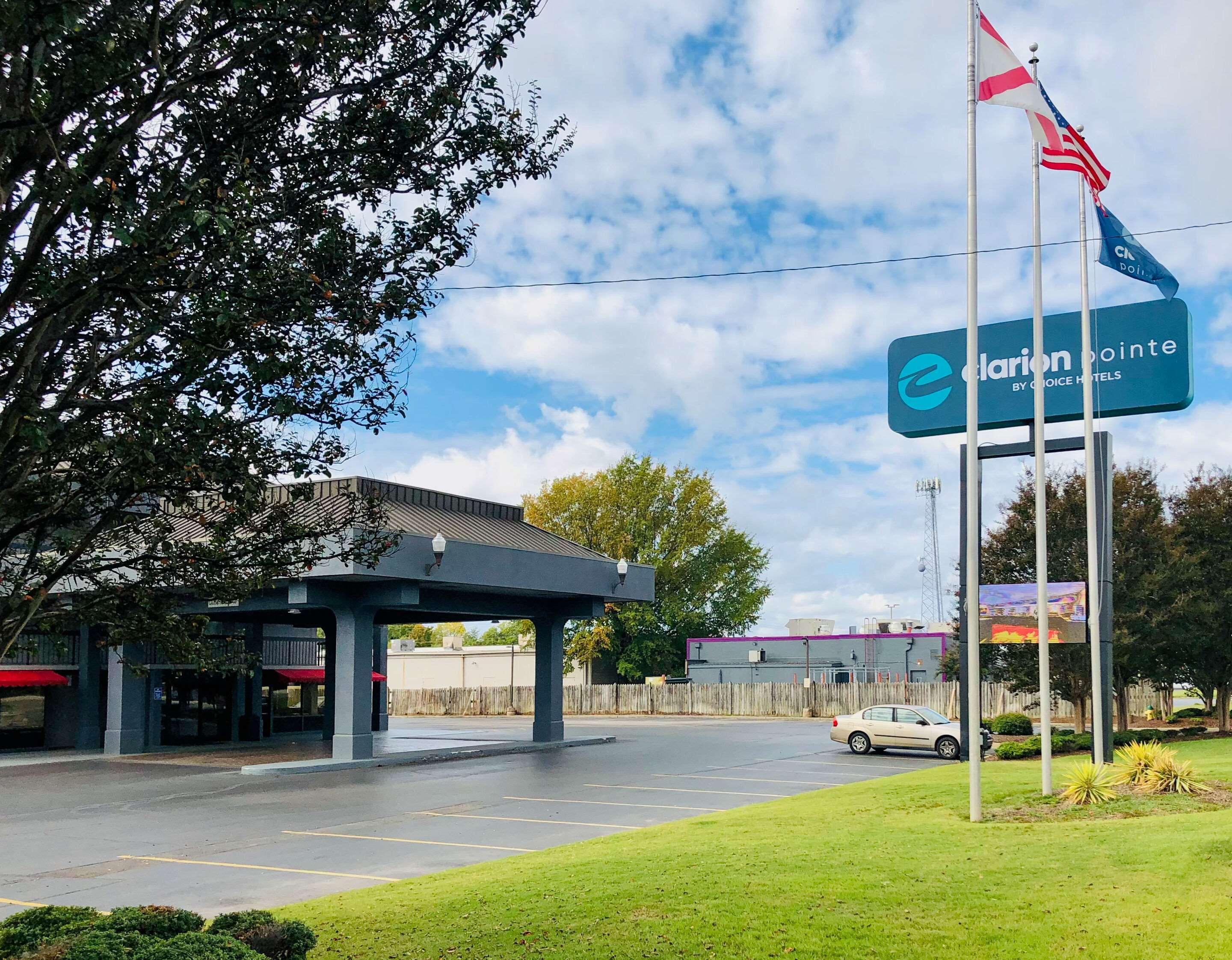 Clarion Pointe Huntsville Research Park Екстер'єр фото